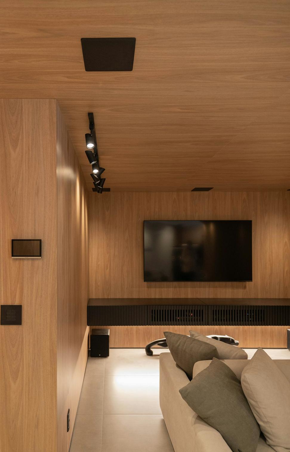 Coal Harbour Penthouse